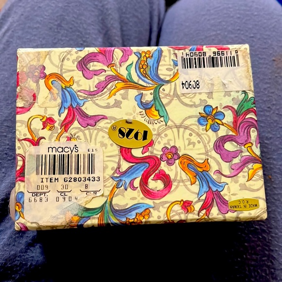 Vintage small jewelry or storage box with a lid and mirror. Macy’s. Collectible. - Picture 4 of 16